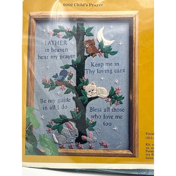 The Creative Circle Childs Prayer Embroidery Kit No. 0302 - Picture 2 of 5